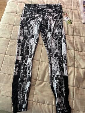 Kyodan Black and White Abstract Print Leggings G/L